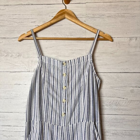 Old Navy Jumpsuit Womens SZ Small Blue & White Linen Blend Pockets Buttons Beach - Picture 13 of 15